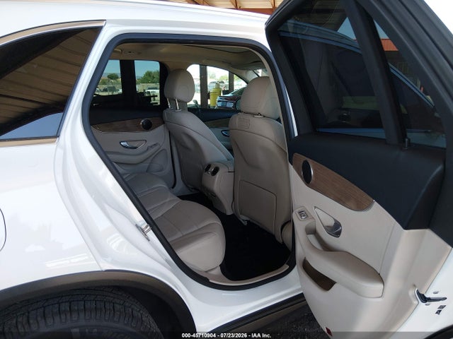 WDC0G4KB8JV019010 Mercedes-Benz Glc 300 4matic