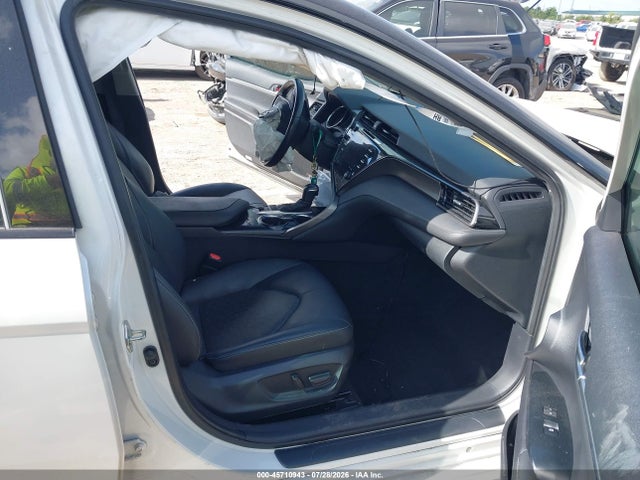 45710943 :رقم المزاد ، 4T1K61AK8LU370120 vin ، 2020 Toyota Camry Xse مزاد بيع