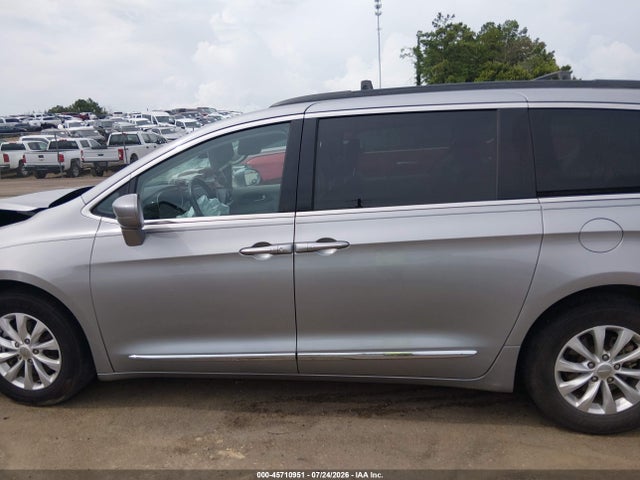 Aukcja sprzedaży 2017 Chrysler Pacifica Touring-l, vin: 2C4RC1BG4HR569840, numer aukcji: 45710951