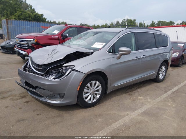 Aukcja sprzedaży 2017 Chrysler Pacifica Touring-l, vin: 2C4RC1BG4HR569840, numer aukcji: 45710951