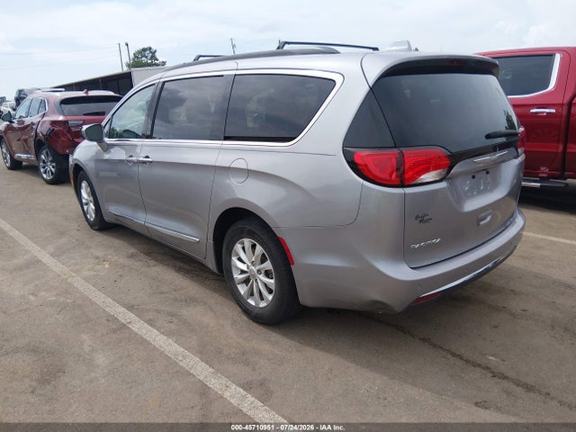 Aukcja sprzedaży 2017 Chrysler Pacifica Touring-l, vin: 2C4RC1BG4HR569840, numer aukcji: 45710951