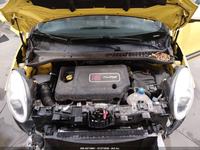 ZFBCFADH4FZ032927 Fiat 500L TREKKING