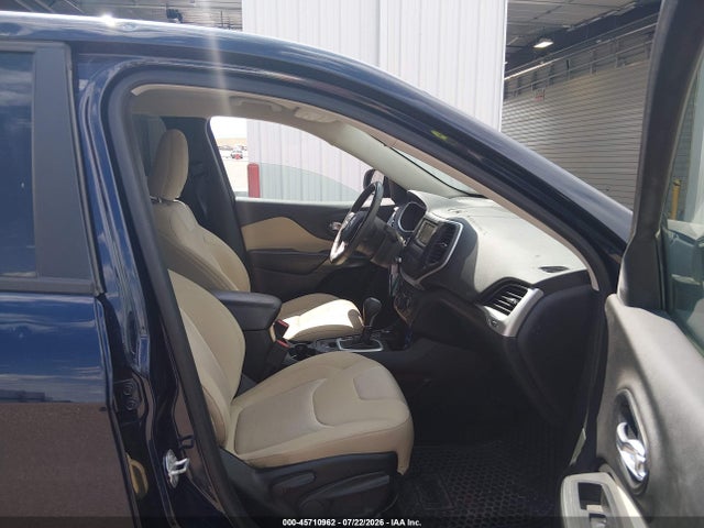 Продаж на аукціоні авто 2016 Jeep Cherokee Sport, vin: 1C4PJMAB5GW313894, номер лоту: 45710962