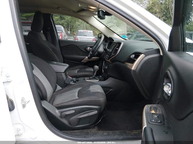 Продажа на аукционе авто 2017 Jeep Cherokee Altitude, vin: 1C4PJMABXHW621788, номер лота: 45710968