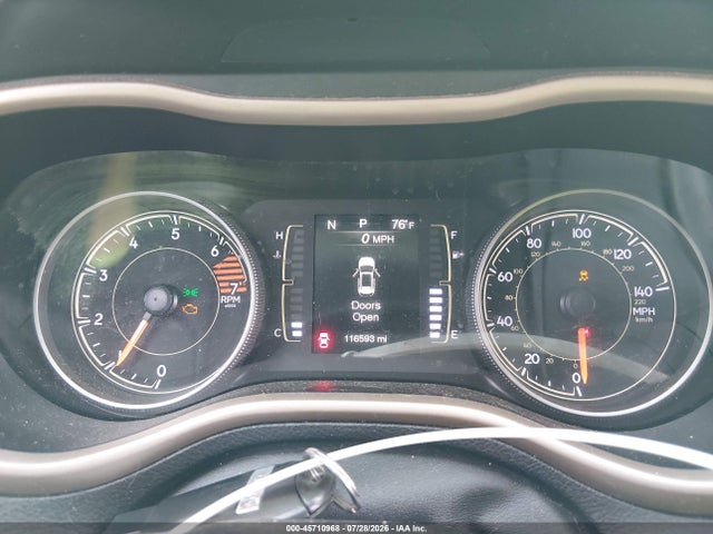 Продажа на аукционе авто 2017 Jeep Cherokee Altitude, vin: 1C4PJMABXHW621788, номер лота: 45710968