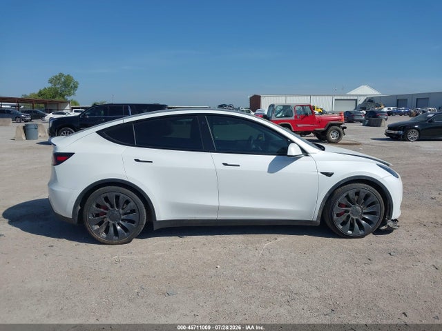 Продаж на аукціоні авто 2022 Tesla Model Y Performance Dual Motor All-wheel Drive, vin: 7SAYGDEF1NF397958, номер лоту: 45711009