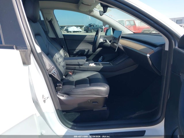 Продаж на аукціоні авто 2022 Tesla Model Y Performance Dual Motor All-wheel Drive, vin: 7SAYGDEF1NF397958, номер лоту: 45711009