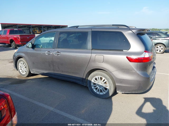 Продажа на аукционе авто 2017 Toyota Sienna Xle 8 Passenger, vin: 5TDYZ3DC1HS814133, номер лота: 45711031