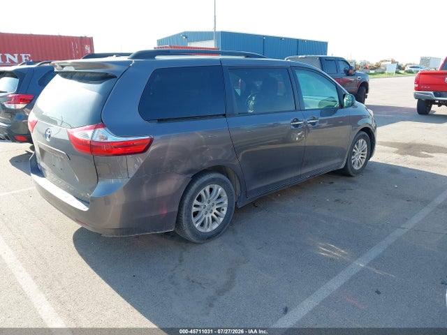 Продажа на аукционе авто 2017 Toyota Sienna Xle 8 Passenger, vin: 5TDYZ3DC1HS814133, номер лота: 45711031