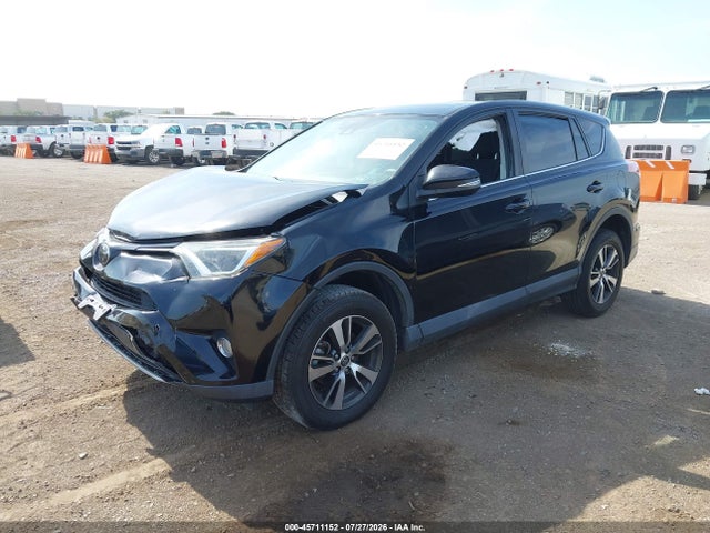 Toyota Rav4 Xle 2018 2T3WFREV6JW510853 Image 2