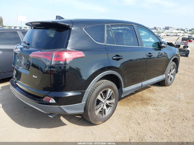 Toyota Rav4 Xle 2018 2T3WFREV6JW510853 Image 4