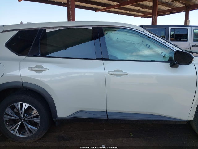 5N1AT3BA6MC734726 Nissan Rogue Sv Fwd