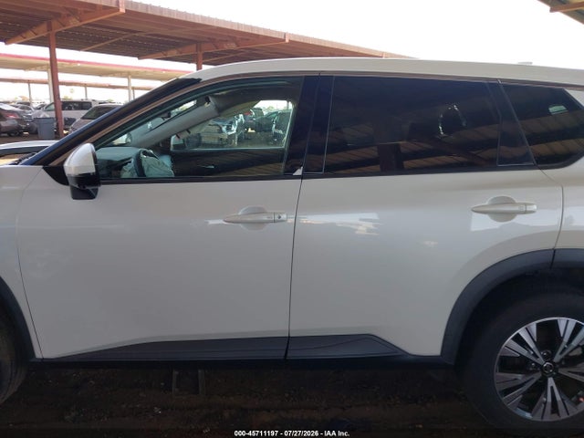 5N1AT3BA6MC734726 Nissan Rogue Sv Fwd