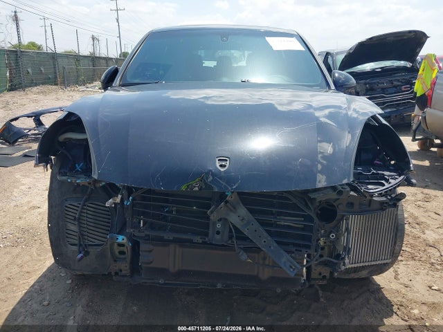 45711205 :رقم المزاد ، WP1AF2A25FLA42197 vin ، 2015 Porsche Cayenne Diesel مزاد بيع