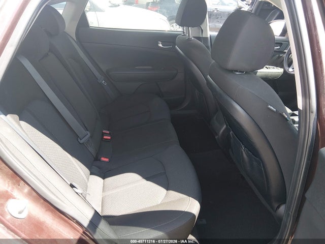 KIA Optima Lx 2017 5XXGT4L38HG155019 Image 8