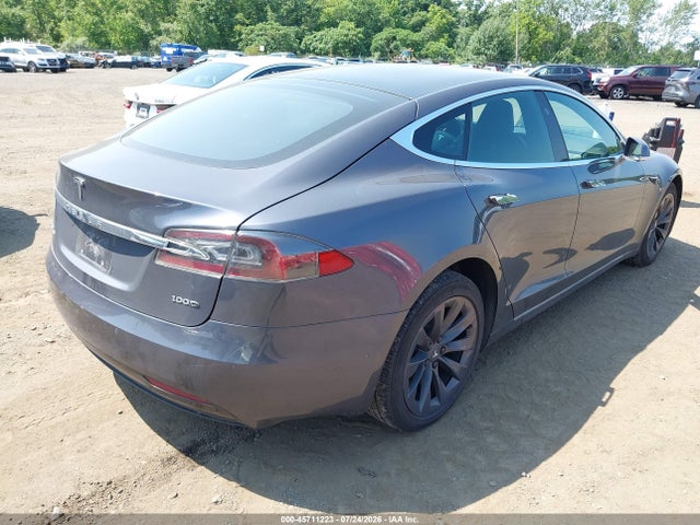 45711223 :رقم المزاد ، 5YJSA1E21JF292976 vin ، 2018 Tesla Model S 100d/75d/p100d مزاد بيع