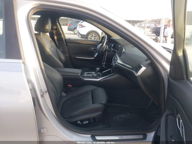 2020 Bmw 330i მანქანა იყიდება აუქციონზე, vin: WBA5R1C02LFH85748, აუქციონის ნომერი: 45711225