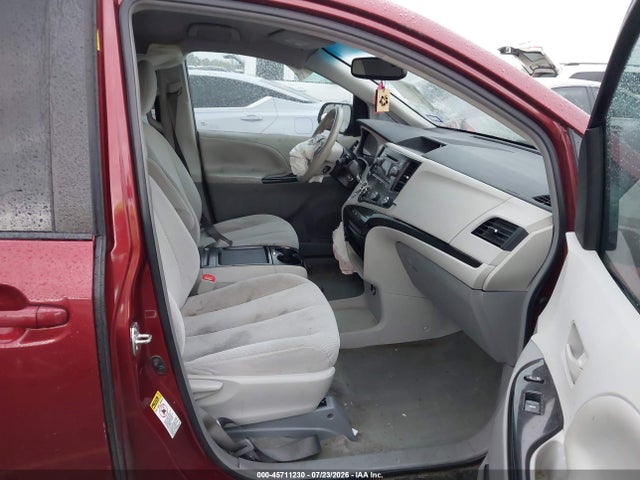 Продажа на аукционе авто 2011 Toyota Sienna Le V6, vin: 5TDKK3DC8BS168316, номер лота: 45711230