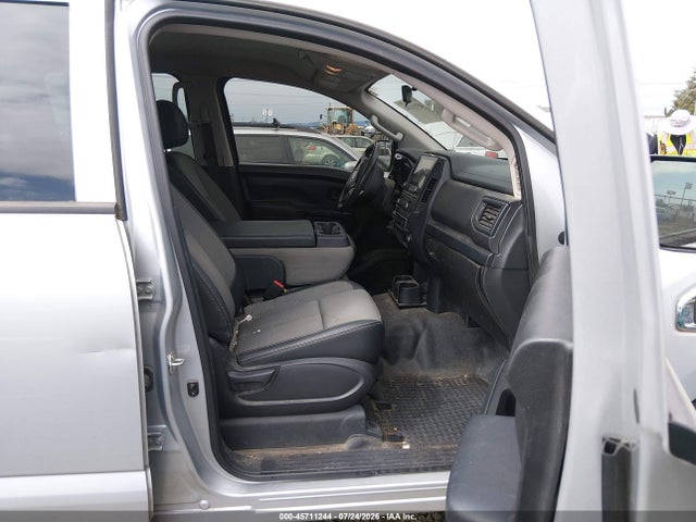 45711244 :رقم المزاد ، 1N6AA1FA5MN500135 vin ، 2021 Nissan Titan Xd S 4x4 مزاد بيع