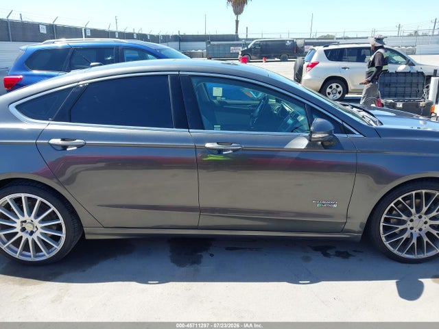 Ford Fusion Energi Titanium 2016 3FA6P0SU4GR235913 Image 13