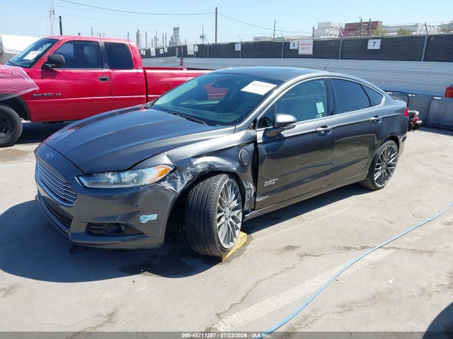 Ford Fusion Energi Titanium 2016 3FA6P0SU4GR235913 Image 2
