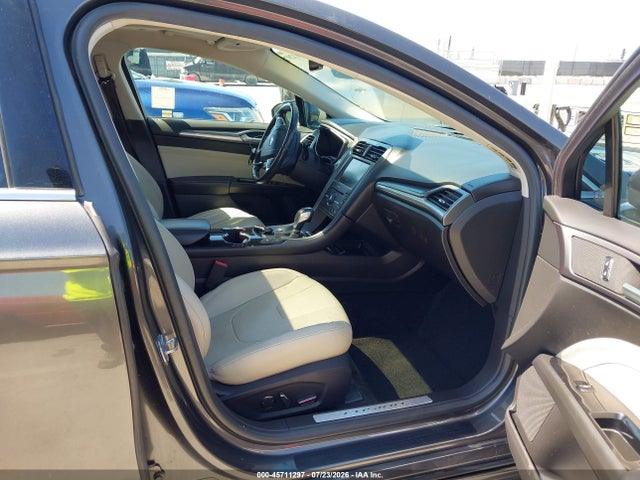 Ford Fusion Energi Titanium 2016 3FA6P0SU4GR235913 Image 5