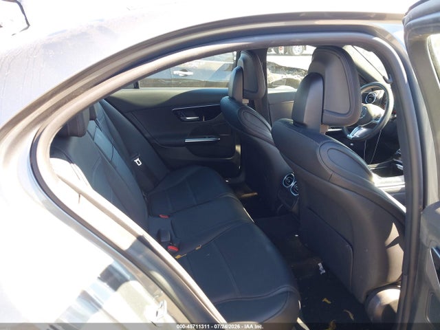 W1KAF4GB8NR059503 Mercedes-Benz C 300 Sedan