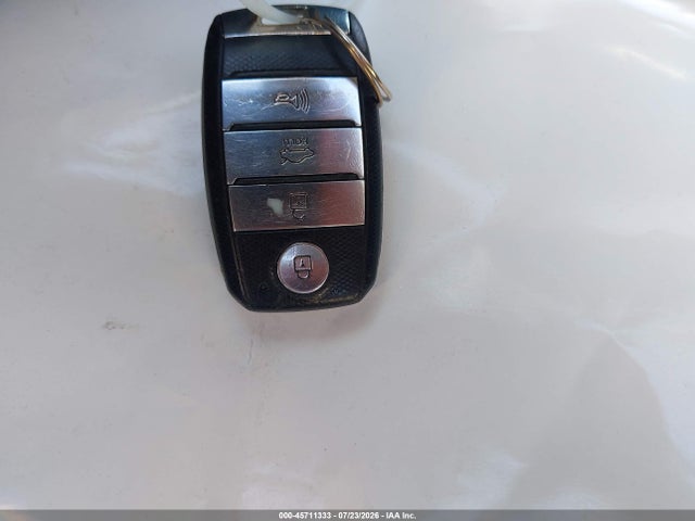 KIA OPTIMA HYBRID 2017 KNAGT4LC2H5004713 Image 11