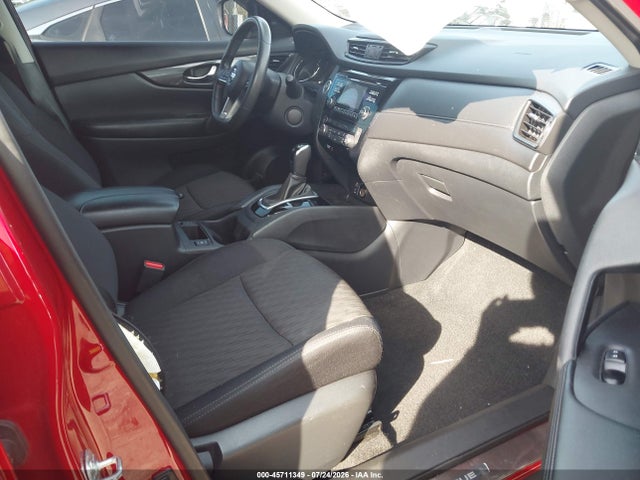2017 Nissan Rogue Sv მანქანა იყიდება აუქციონზე, vin: 5N1AT2MV0HC875808, აუქციონის ნომერი: 45711349