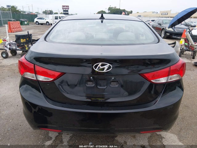 2013 Hyundai Elantra Gls მანქანა იყიდება აუქციონზე, vin: 5NPDH4AE9DH335388, აუქციონის ნომერი: 45711367