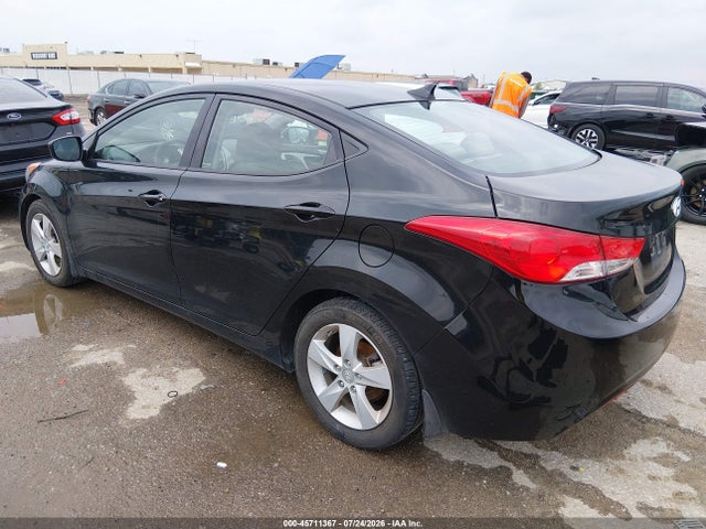 2013 Hyundai Elantra Gls მანქანა იყიდება აუქციონზე, vin: 5NPDH4AE9DH335388, აუქციონის ნომერი: 45711367