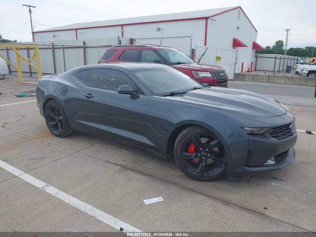 45711372 :رقم المزاد ، 1G1FB1RS8M0126765 vin ، 2021 Chevrolet Camaro Rwd  1lt مزاد بيع