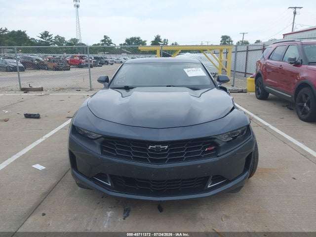 45711372 :رقم المزاد ، 1G1FB1RS8M0126765 vin ، 2021 Chevrolet Camaro Rwd  1lt مزاد بيع
