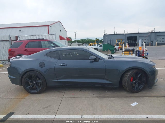 45711372 :رقم المزاد ، 1G1FB1RS8M0126765 vin ، 2021 Chevrolet Camaro Rwd  1lt مزاد بيع