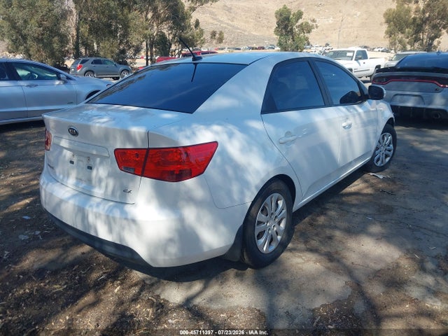 45711397 :رقم المزاد ، KNAFU4A2XD5688178 vin ، 2013 Kia Forte Ex مزاد بيع