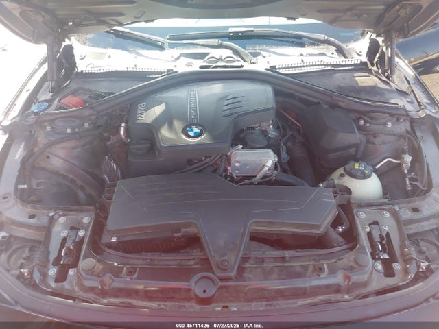 WBA8E1G50HNU15228 BMW 320i