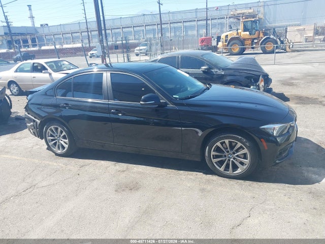 WBA8E1G50HNU15228 BMW 320i