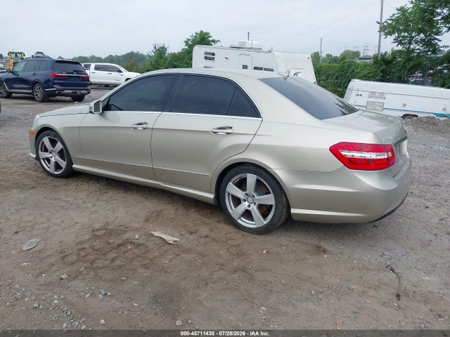 45711438 :رقم المزاد ، WDDHF8HB0BA437571 vin ، 2011 Mercedes-benz E 350 4matic مزاد بيع