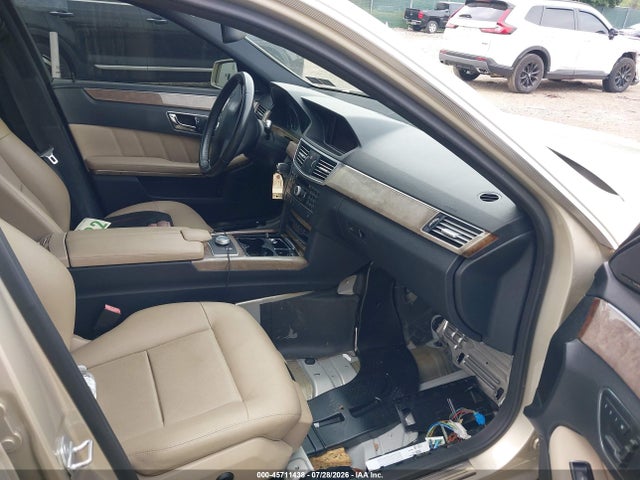 45711438 :رقم المزاد ، WDDHF8HB0BA437571 vin ، 2011 Mercedes-benz E 350 4matic مزاد بيع