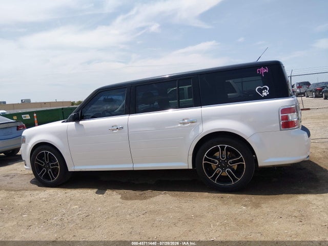 2FMGK5C80FBA07735 Ford FLEX SEL