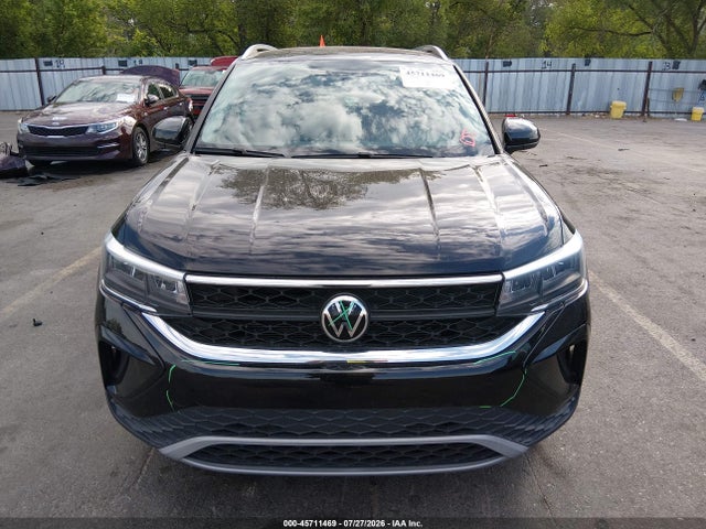Продажа на аукционе авто 2022 Volkswagen Taos 1.5t Se, vin: 3VVRX7B23NM014409, номер лота: 45711469