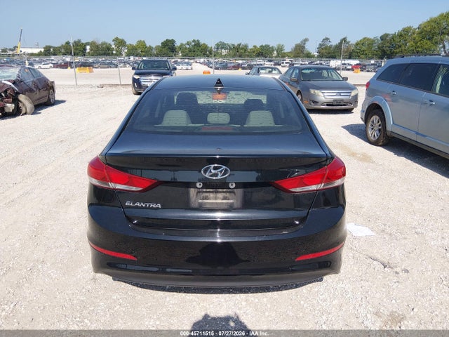 5NPD84LF8HH025714 Hyundai ELANTRA SE