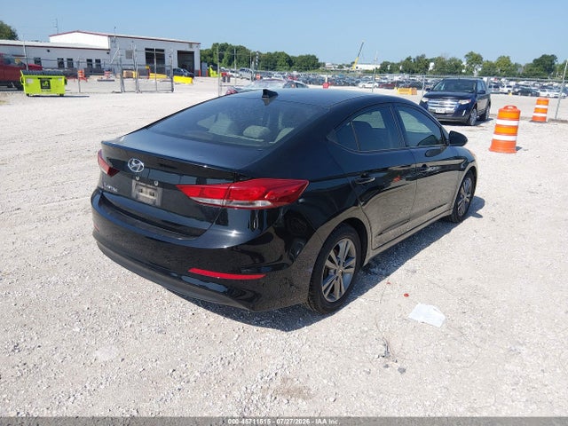 5NPD84LF8HH025714 Hyundai ELANTRA SE