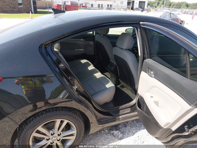 5NPD84LF8HH025714 Hyundai ELANTRA SE