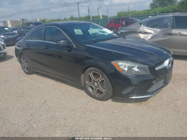 45711519 :رقم المزاد ، WDDSJ4GB5HN409717 vin ، 2017 Mercedes-benz Cla 250 4matic مزاد بيع