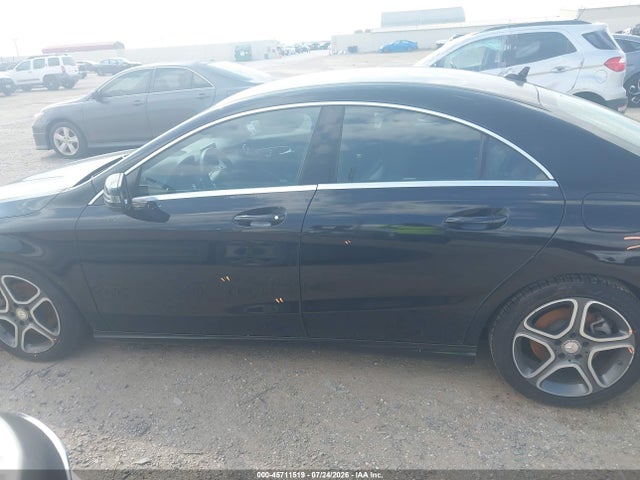 45711519 :رقم المزاد ، WDDSJ4GB5HN409717 vin ، 2017 Mercedes-benz Cla 250 4matic مزاد بيع