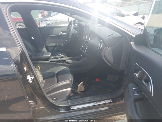 45711519 :رقم المزاد ، WDDSJ4GB5HN409717 vin ، 2017 Mercedes-benz Cla 250 4matic مزاد بيع