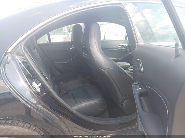 45711519 :رقم المزاد ، WDDSJ4GB5HN409717 vin ، 2017 Mercedes-benz Cla 250 4matic مزاد بيع