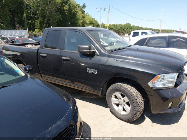 45711533 :رقم المزاد ، 1C6RR7FG2JS334571 vin ، 2018 Ram 1500 Express  4x4 6'4 Box مزاد بيع
