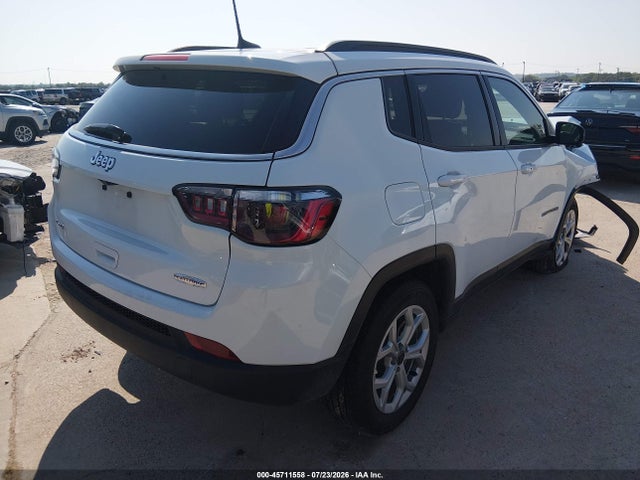 Jeep Compass Latitude 4x4 2025 3C4NJDBN5ST603857 Image 4
